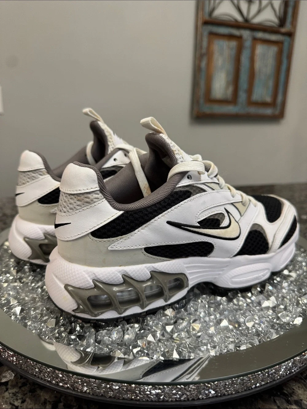 Nike Air Zoom Fire White and Black Sneakers EUC 8